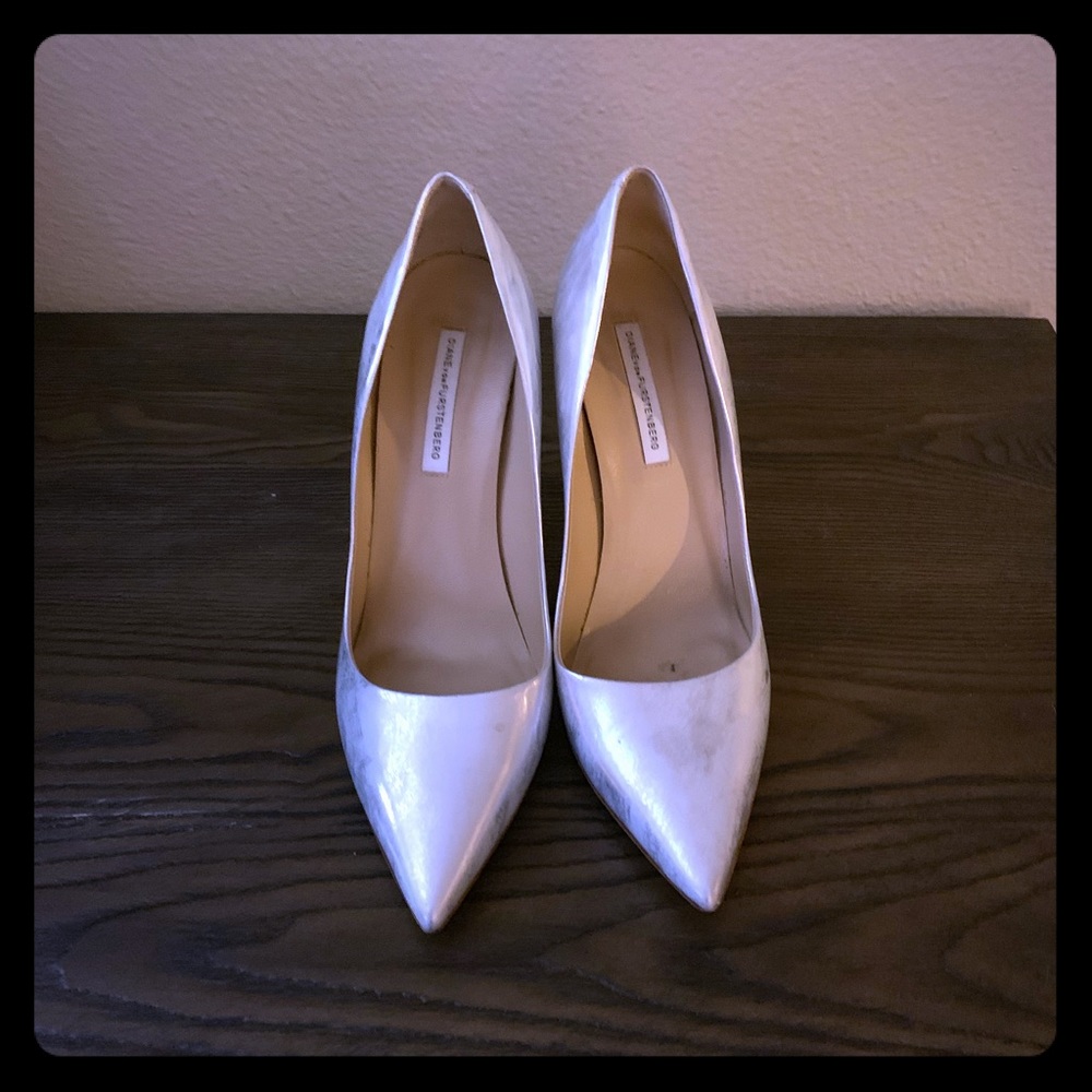 Diane Von Furstenberg Crackled Silver Heels